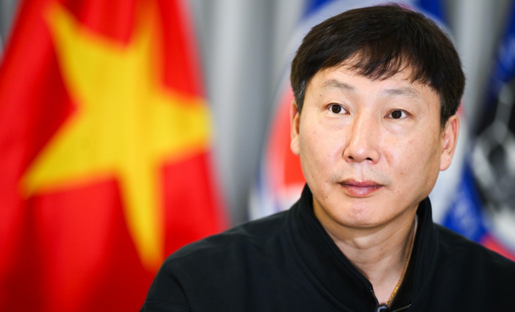 HLV Kim Sang-sik và thử thách bản lĩnh tại SEA Games 33