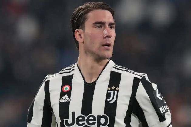 Milan hy vọng Vlahovic sẽ nâng tầm hàng công trong hệ thống 433