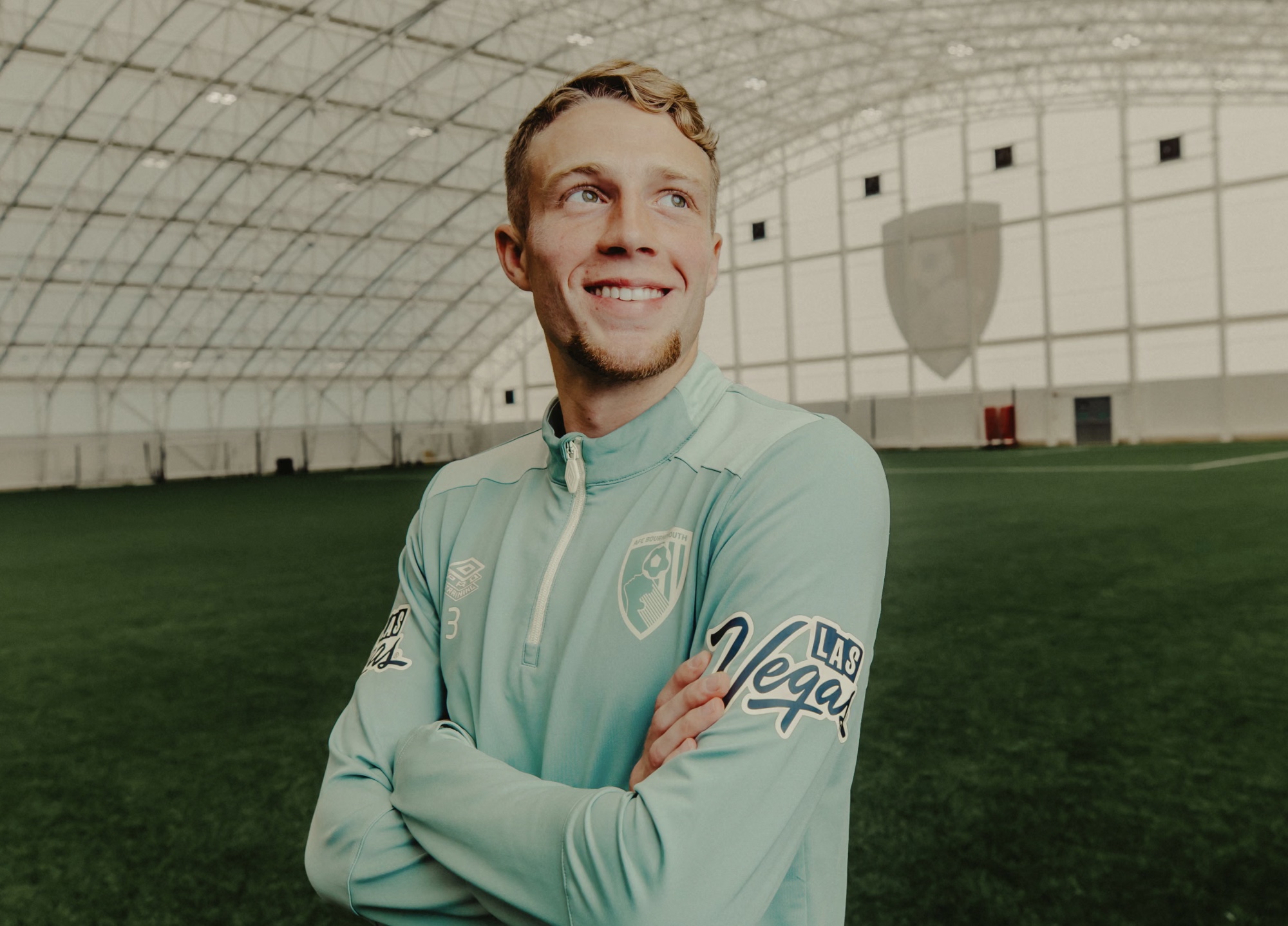 Chân dung Adrien Truffert: Chàng hiệp sĩ sẵng sàng chinh phục Ngoại hạng Anh