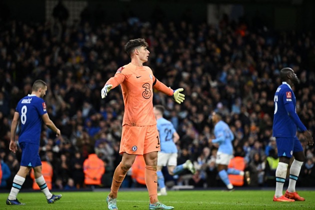 Frank Leboeuf ‘hủy diệt’ Chelsea