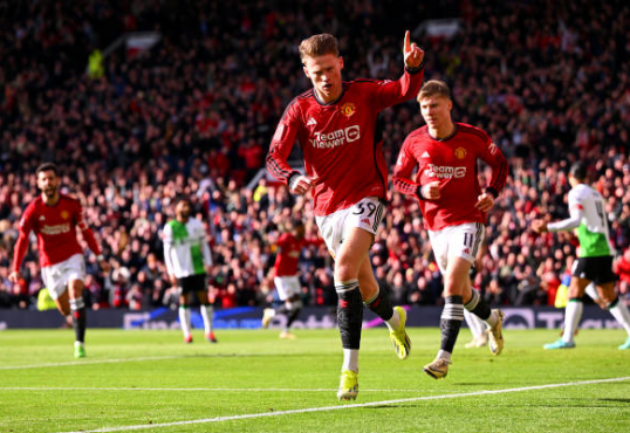 Rượt đuổi 7 bàn, Man United thắng Liverpool sau 120 phút