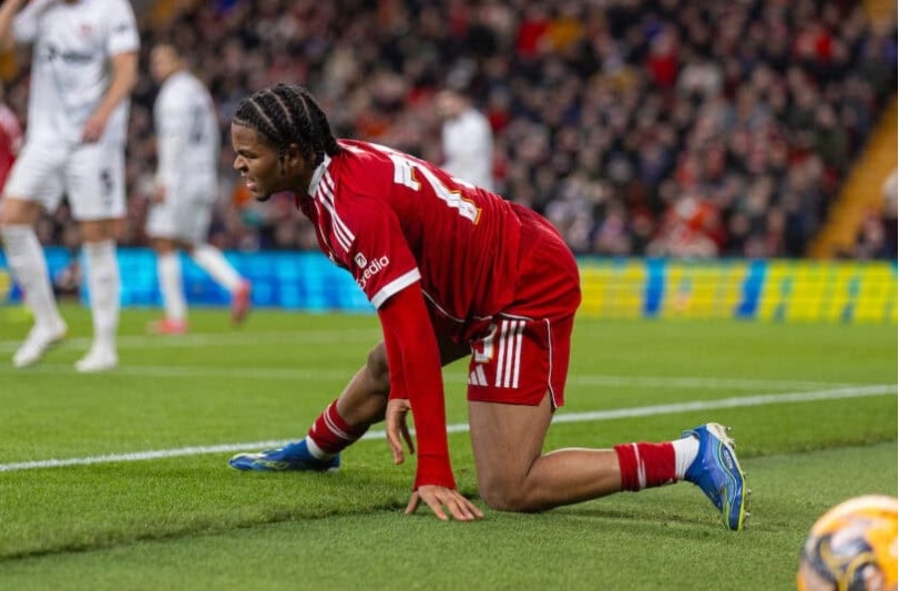 Arne Slot trấn an fan Liverpool về chấn thương của Ngumoha