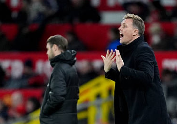 Brighton giội gáo nước lạnh vào Fletcher tại Old Trafford