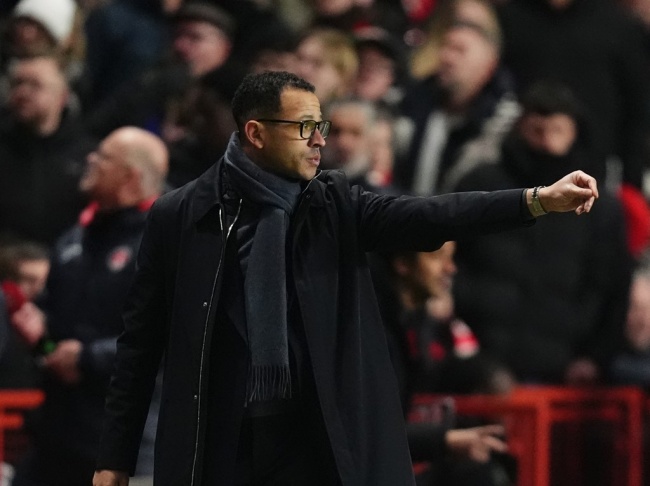 Sơ đồ lạ của Rosenior giúp Chelsea đè bẹp Charlton