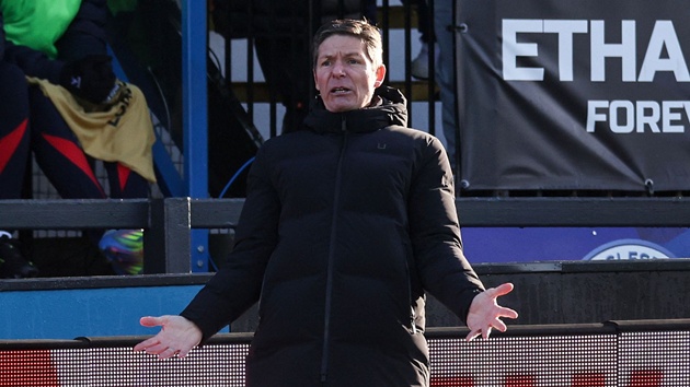 Thua đối thủ nghiệp dư, Glasner tuyên bố đội U21 đá hay hơn