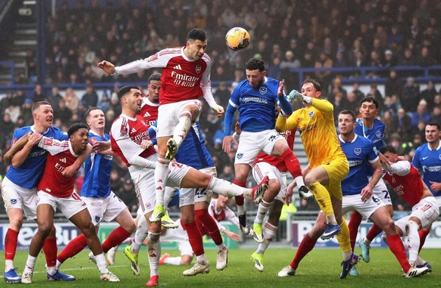 Vũ khí phạt góc giúp Arsenal nối dài kỷ lục từ năm 1958